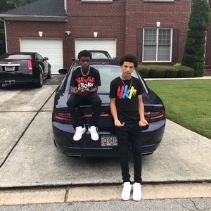 Meet your Posher, Chade